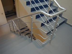 Алюминиевые ограждения для лестниц